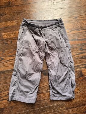 lululemon athletica Gray/Green Dance Studio Cropped Pants